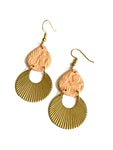 Peach texture - drops with brass
