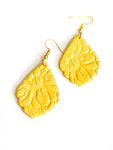 Yellow flower texture scalloped drops