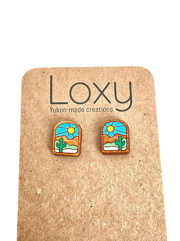 Wood studs - landscapes - desert day