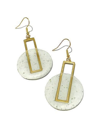 Concrete - circle with inlay brass