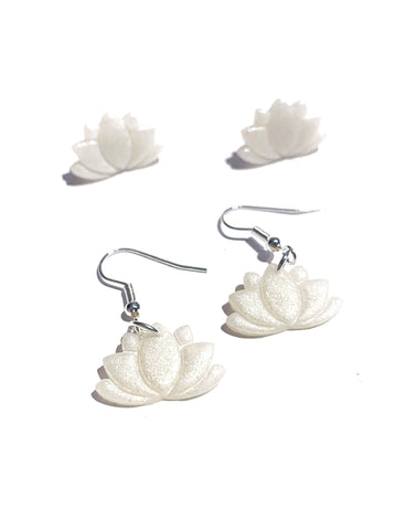 Snow shimmer - lotus - studs and dangles