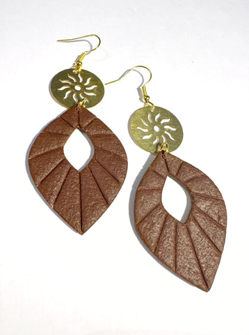 Brown texture - cut out leaves with brass