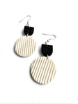 Textured ivory & black - Bit and circle