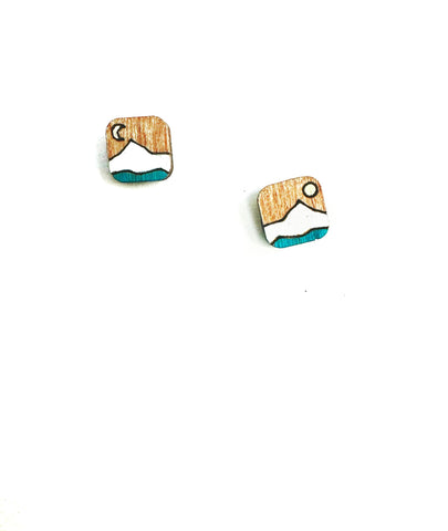 Wood mountain - square studs