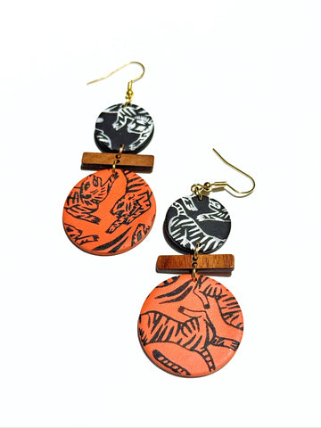 Tiger print circles with wood