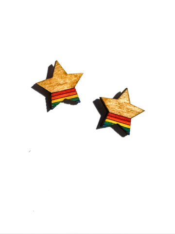 Lined stars - rainbow - wood