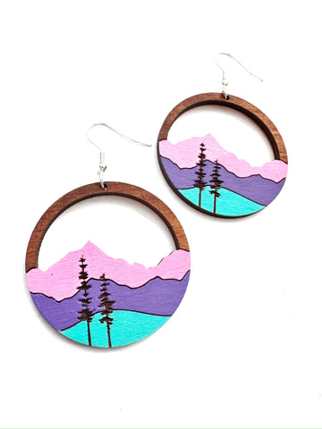 Wood mountains - large circle cutout - ppt