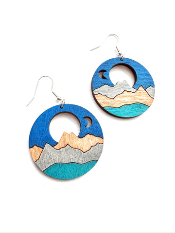 Wood mountains - circle with cut mtn moon
