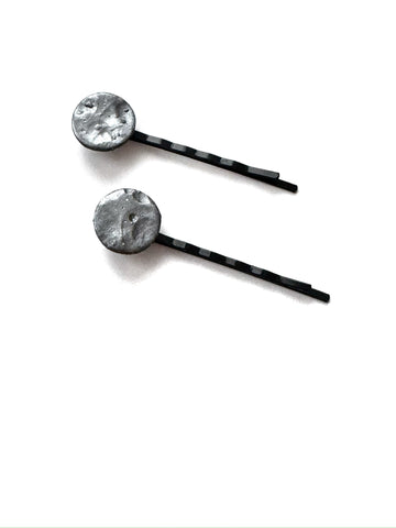 Mooooons - bobby pins