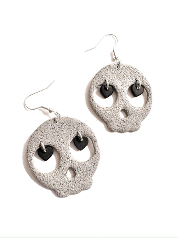 Concrete Halloween - Heart eyes skulls