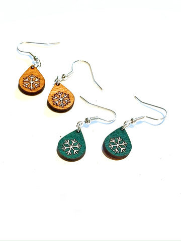 Wood little snowflake dangles
