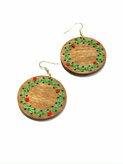 Wood embroidery xmas - wreaths