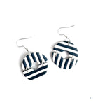 Blue-white stripes half circles - versions